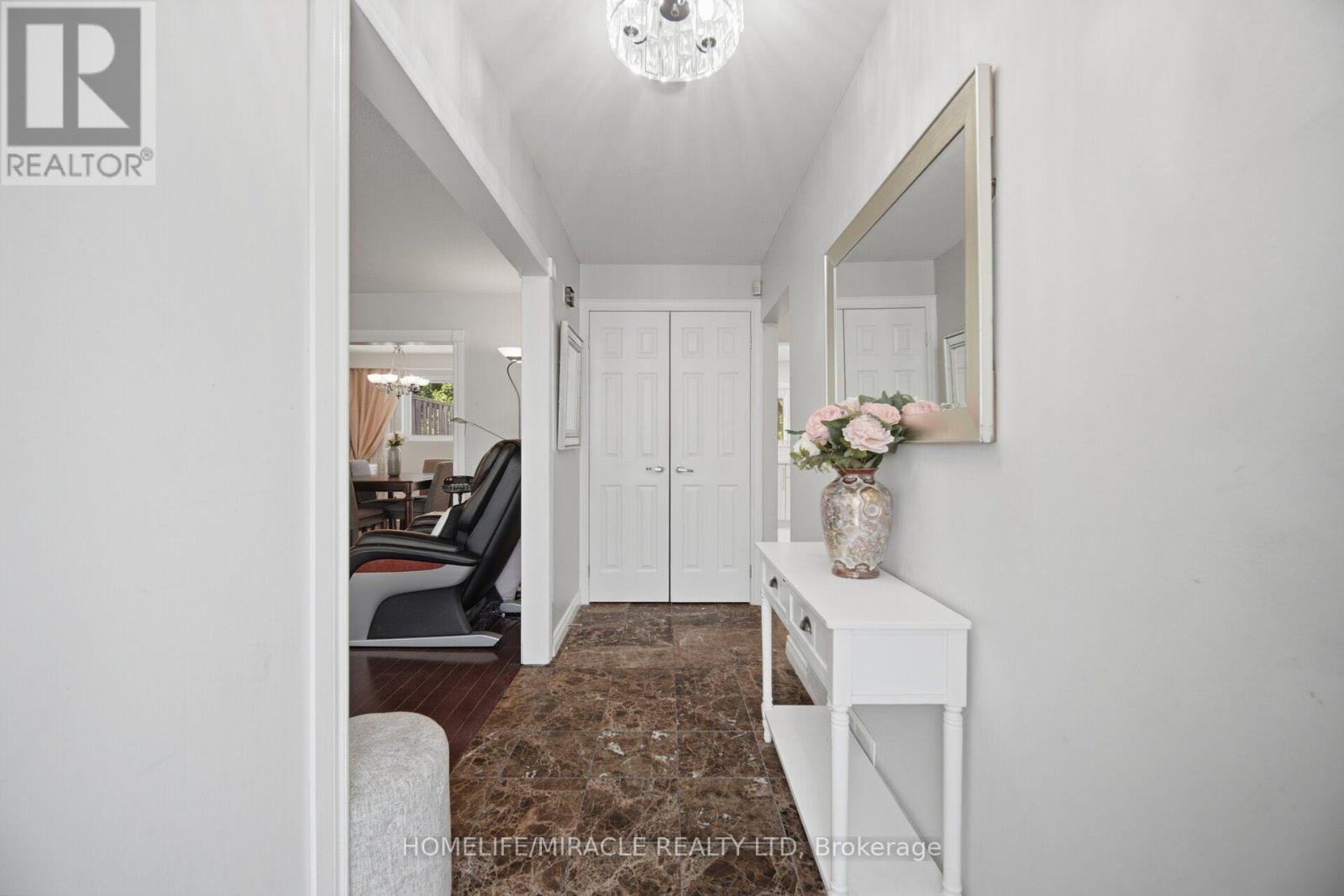 25 FURNESS CRESCENT - 5