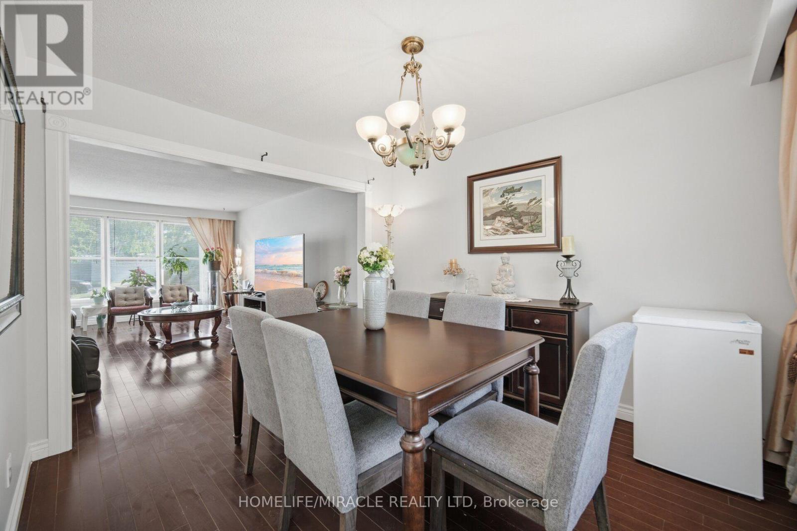 25 FURNESS CRESCENT - 8