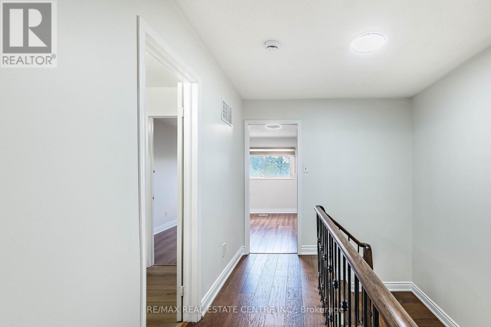 87 TULIP DRIVE - 28