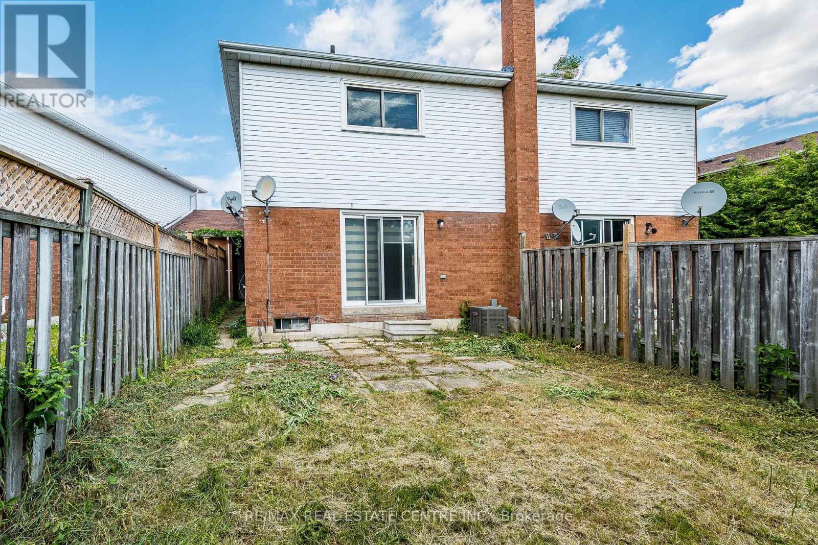 87 TULIP DRIVE - 45