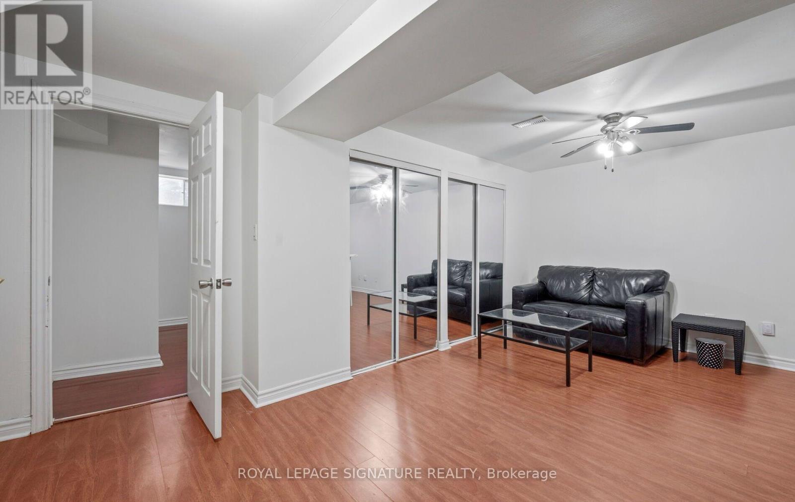 1414 HARMSWORTH SQUARE - 28