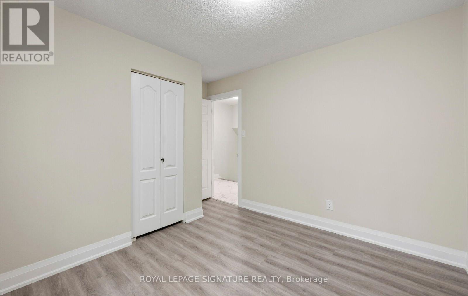 1414 HARMSWORTH SQUARE - 39