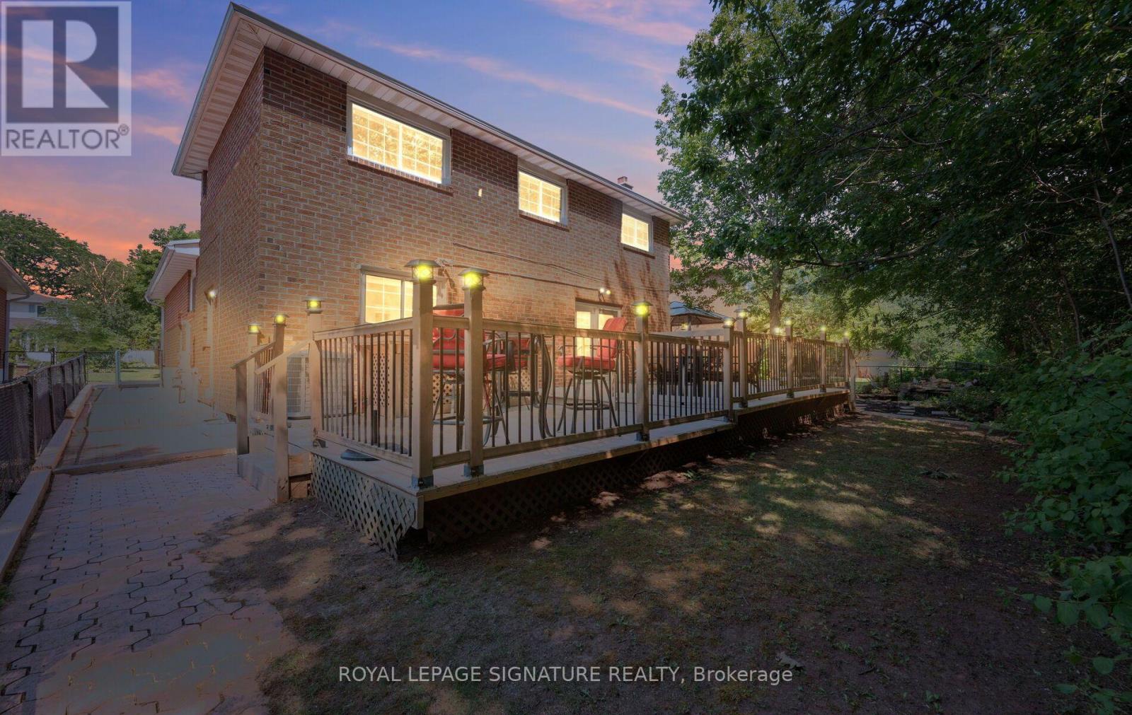 1414 HARMSWORTH SQUARE - 49