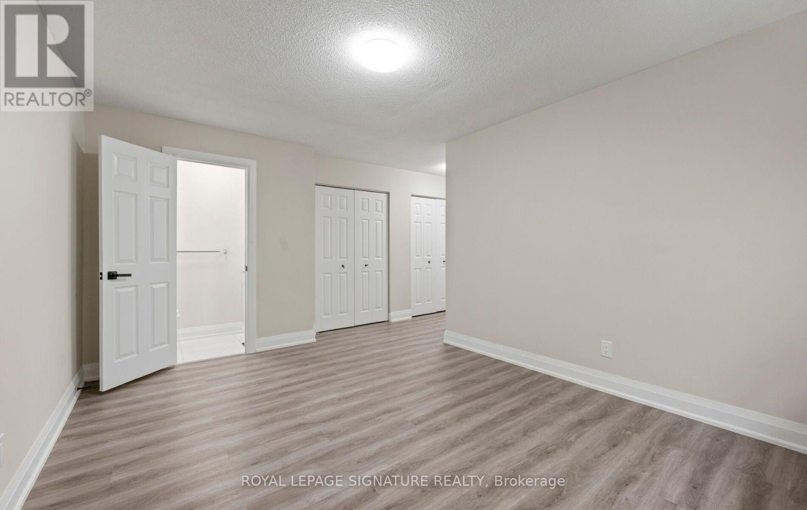 1414 HARMSWORTH SQUARE - 34