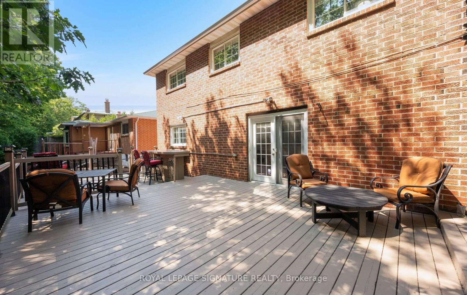 1414 HARMSWORTH SQUARE - 43