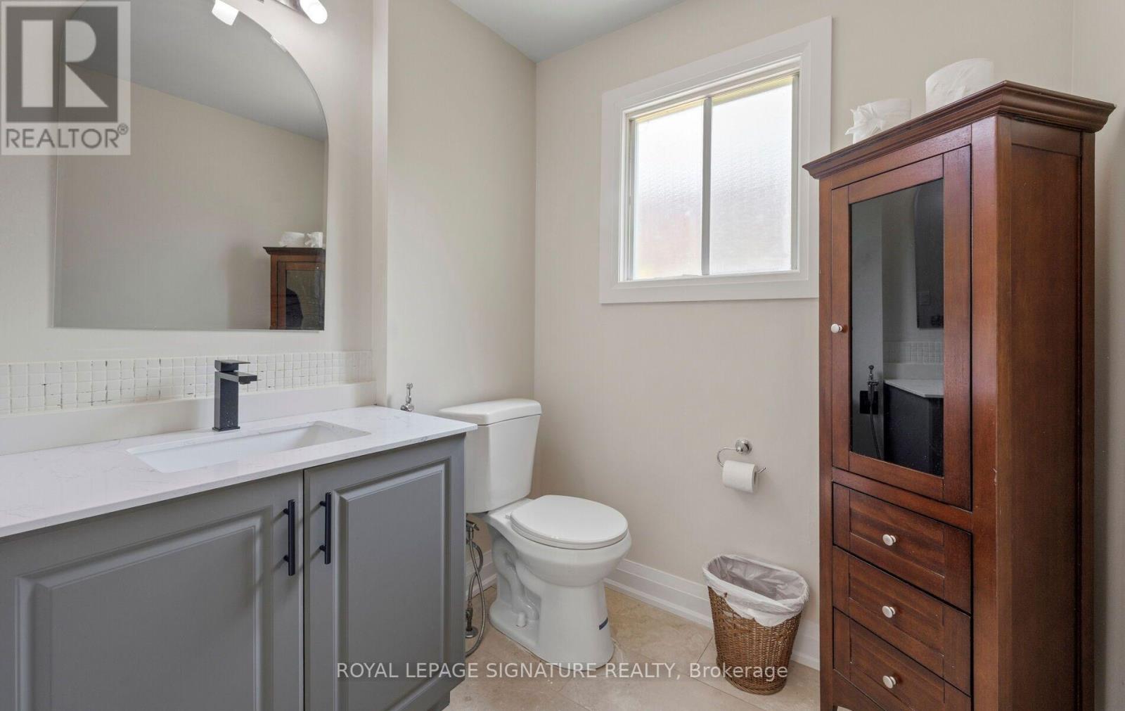 1414 HARMSWORTH SQUARE - 9
