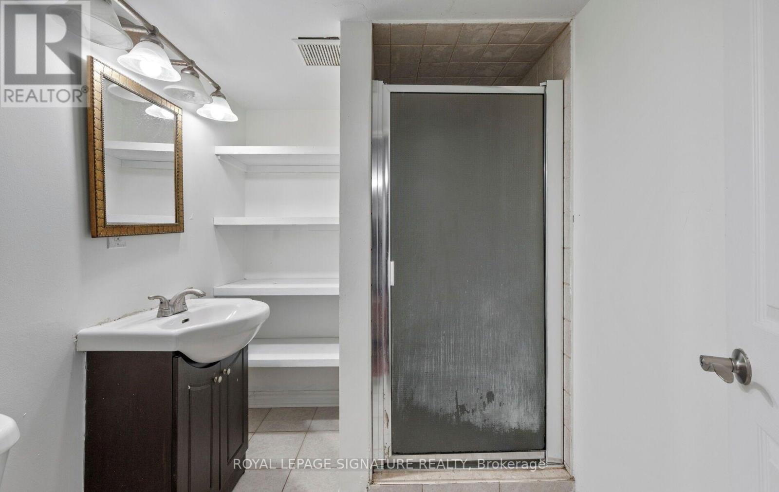 1414 HARMSWORTH SQUARE - 25