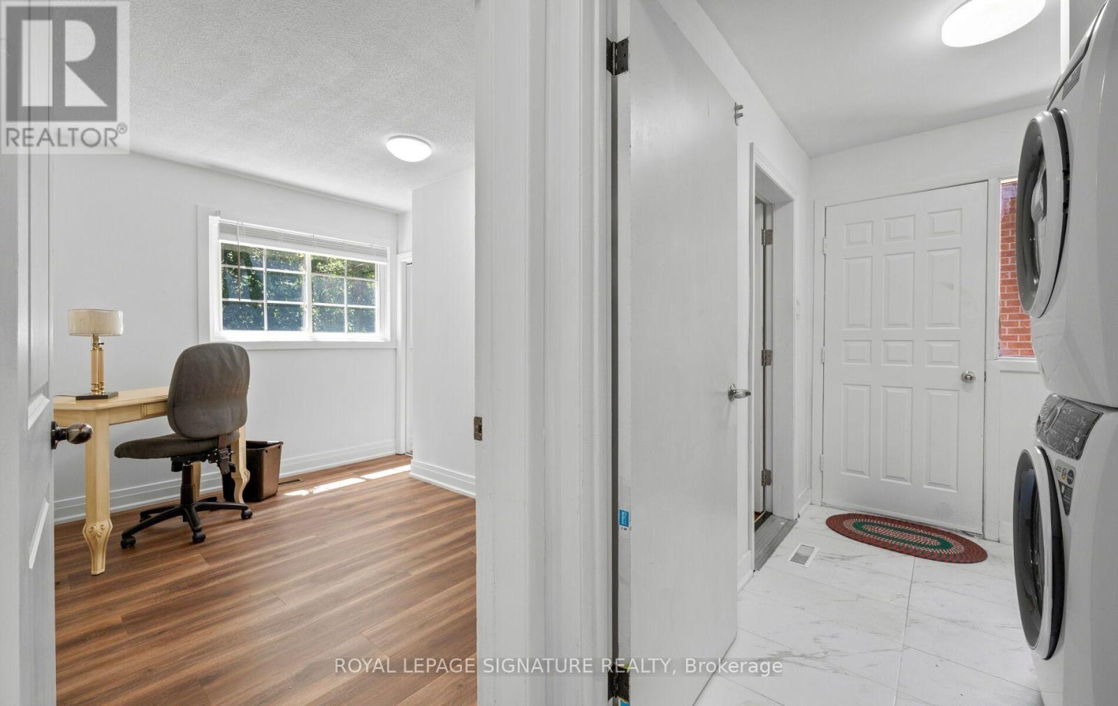 1414 HARMSWORTH SQUARE - 10