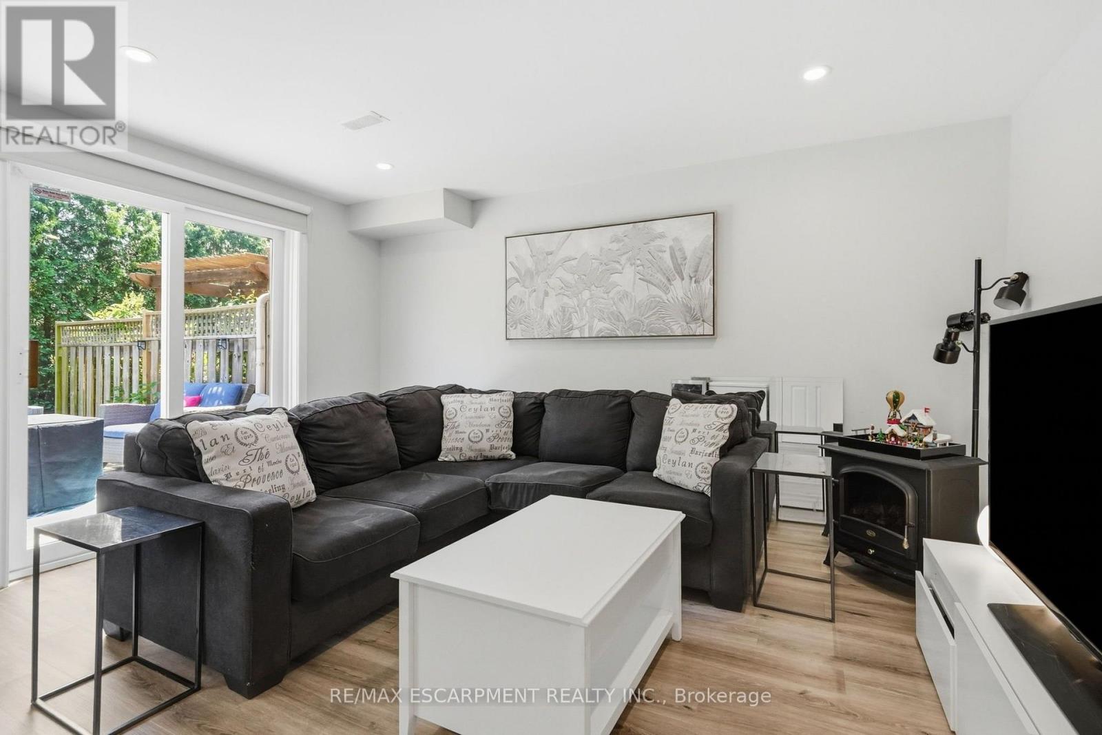 #12 39 PANABAKER DRIVE - 33