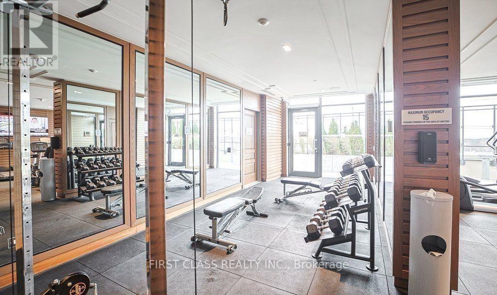 #601 1 GRANDVIEW AVENUE - 11