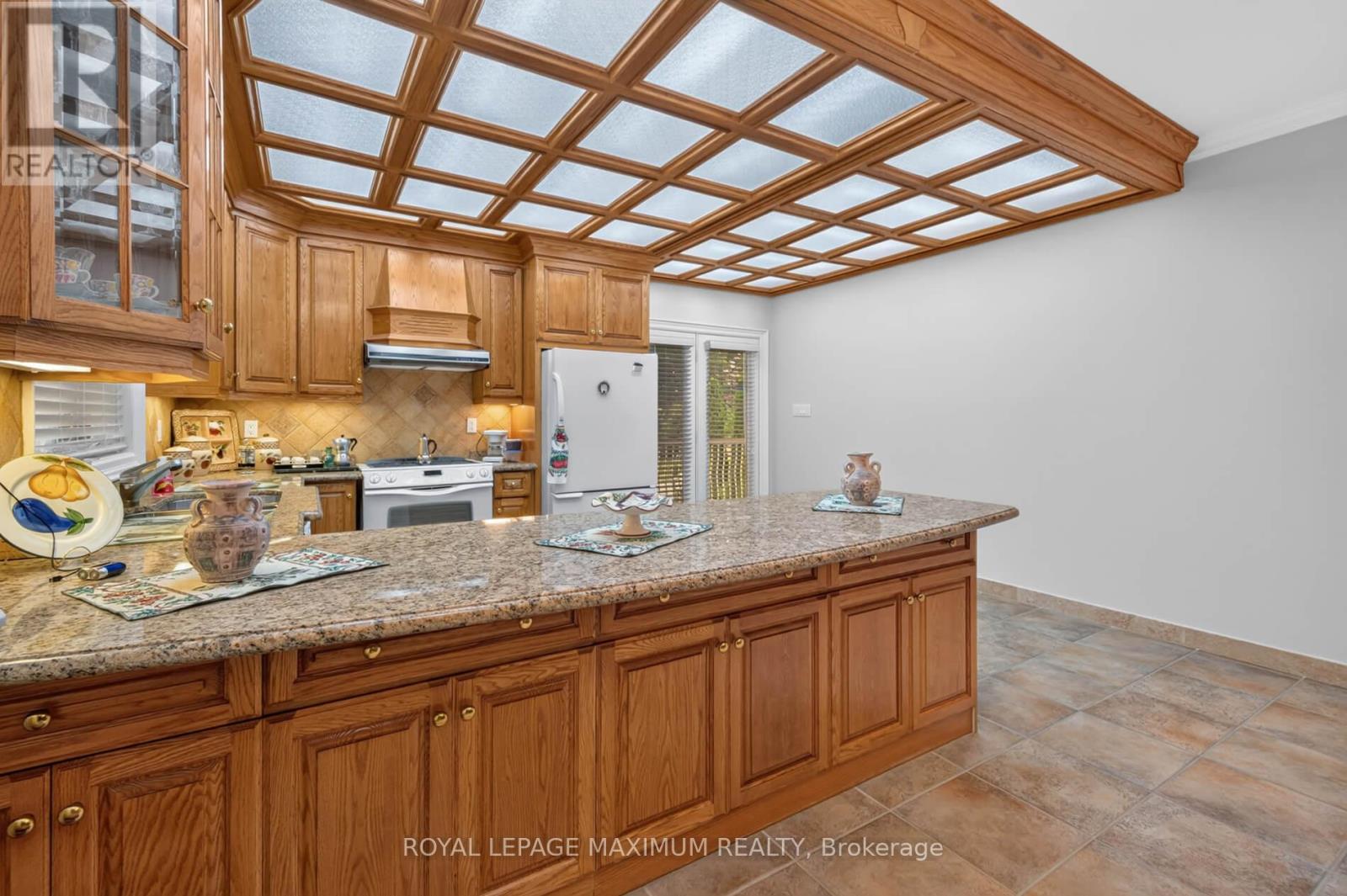 378 RUSTIC ROAD - 16