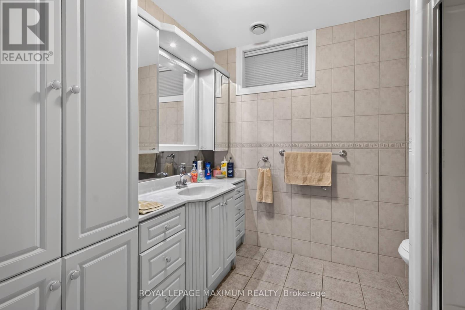 378 RUSTIC ROAD - 35