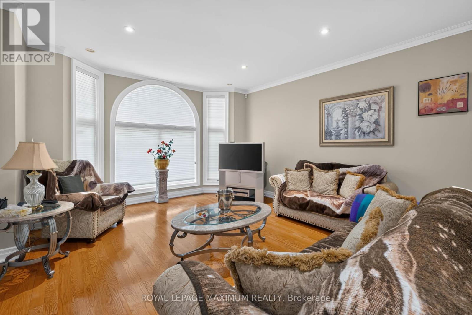 378 RUSTIC ROAD - 5