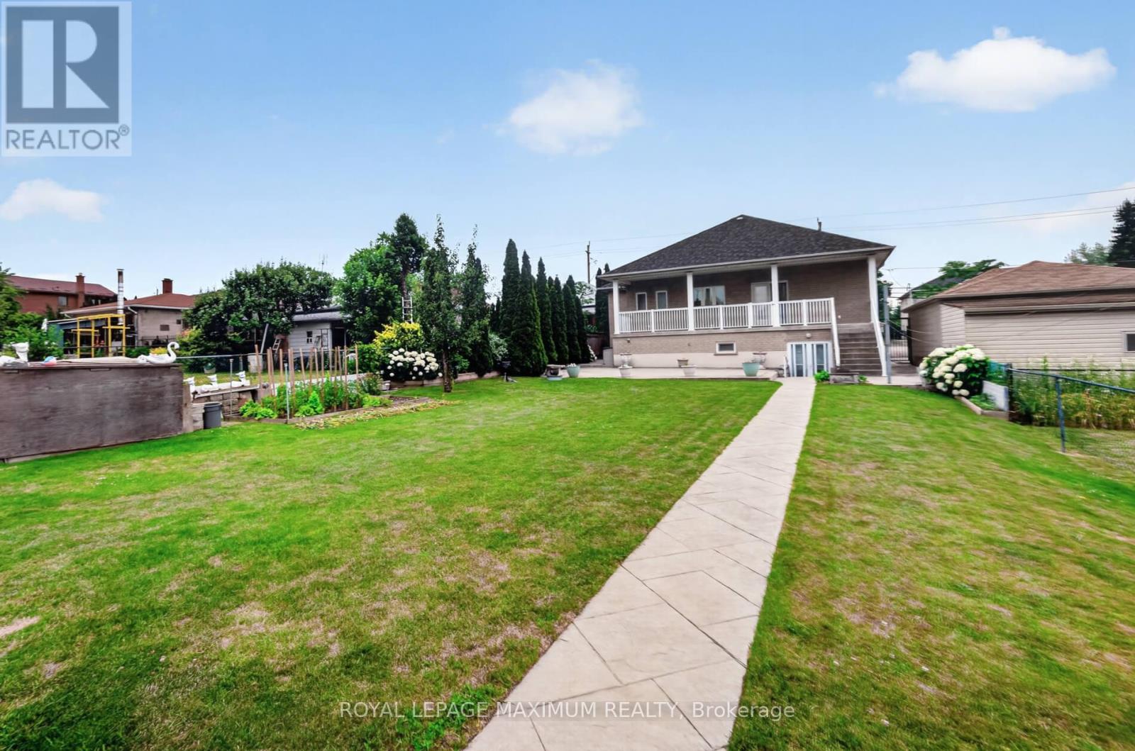 378 RUSTIC ROAD - 42