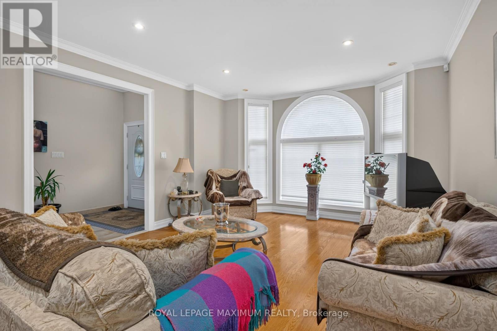 378 RUSTIC ROAD - 7