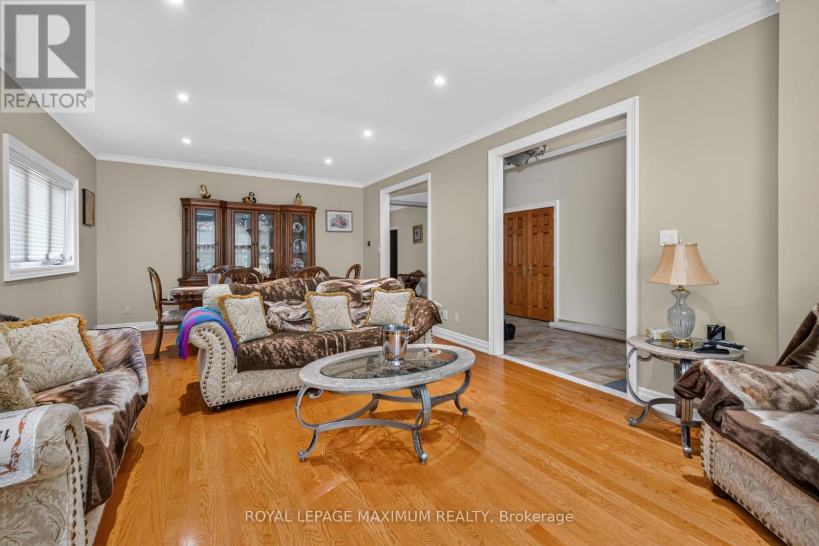 378 RUSTIC ROAD - 6