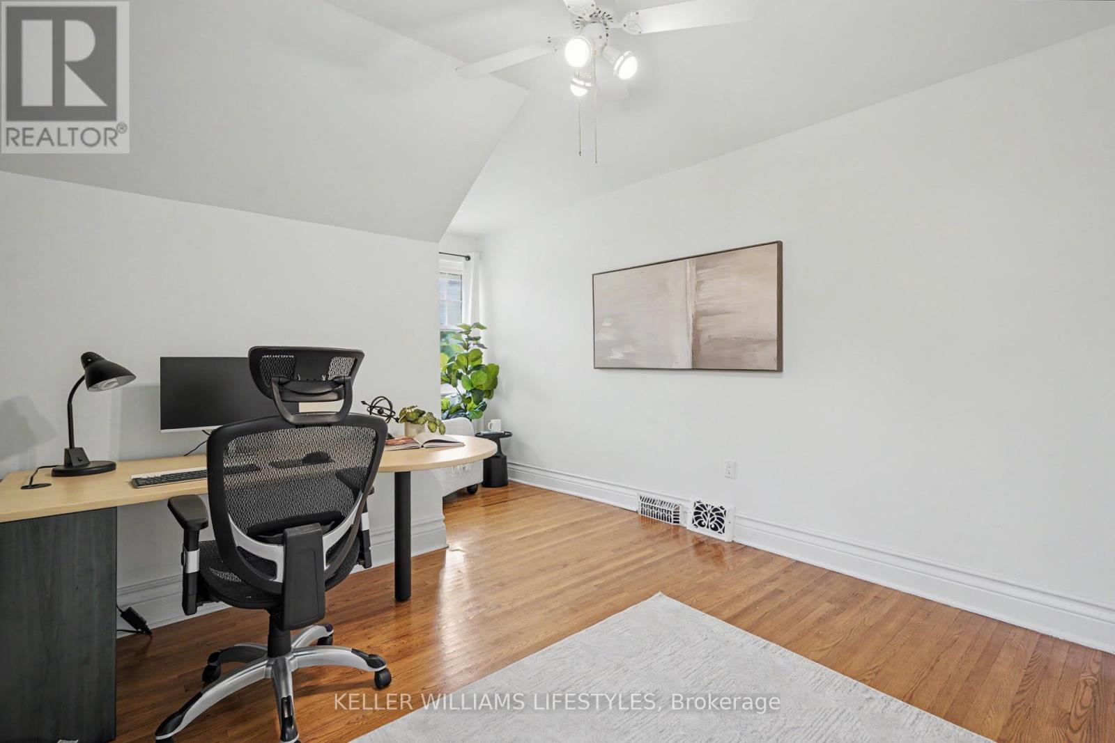 31 GERRARD STREET - 24