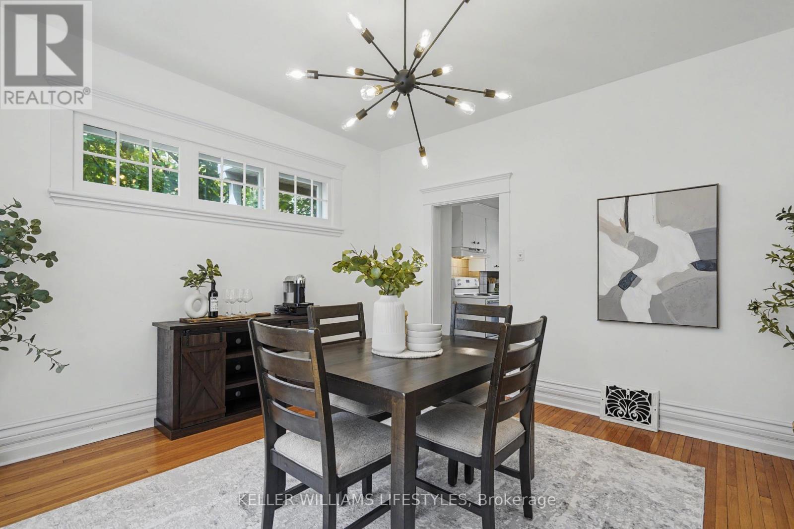 31 GERRARD STREET - 11
