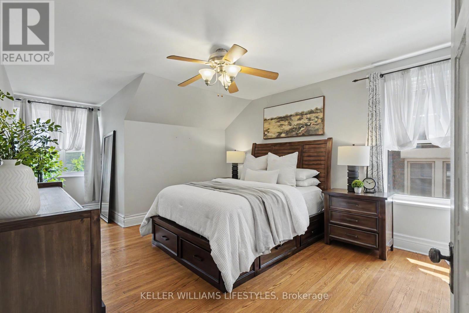 31 GERRARD STREET - 17