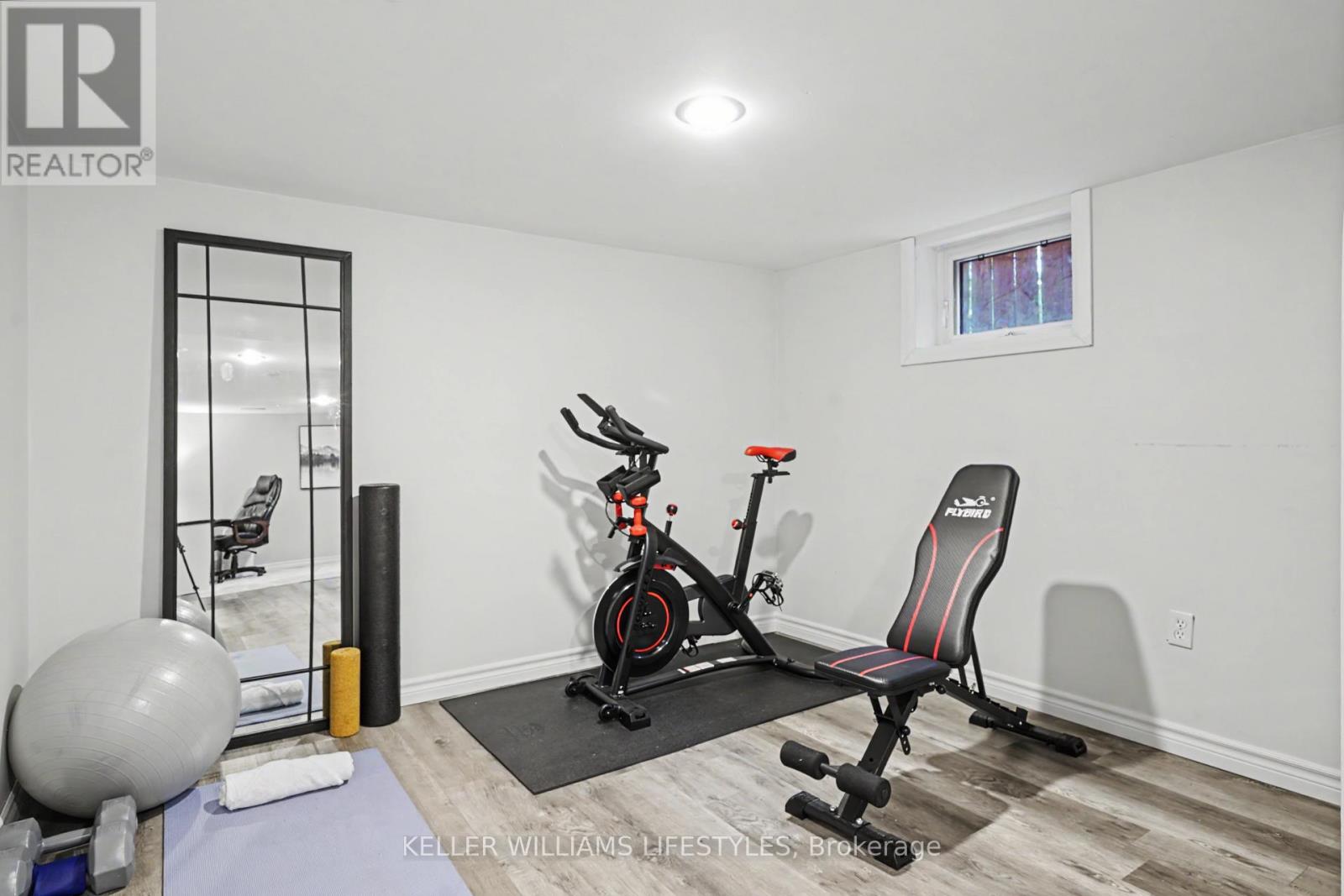 31 GERRARD STREET - 33