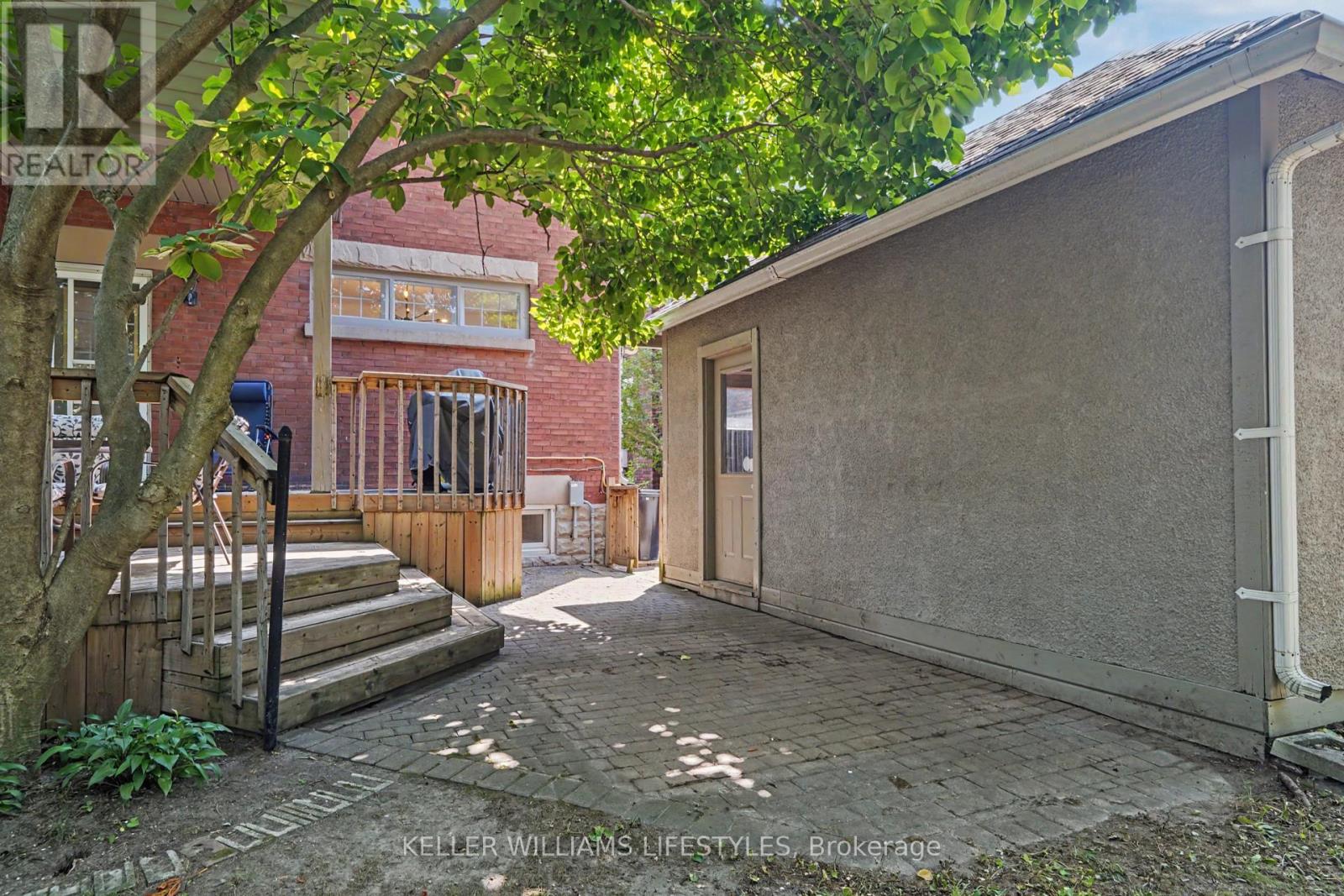 31 GERRARD STREET - 44