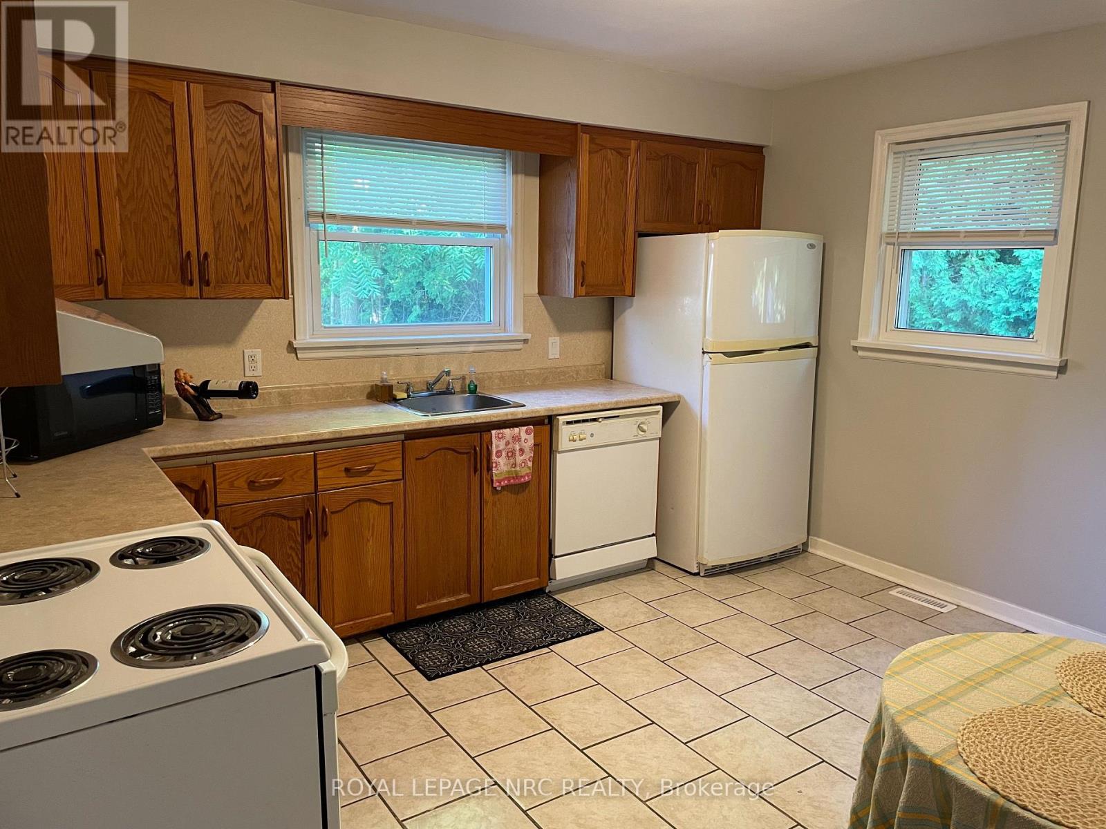 22 DUNBLANE AVENUE - 7