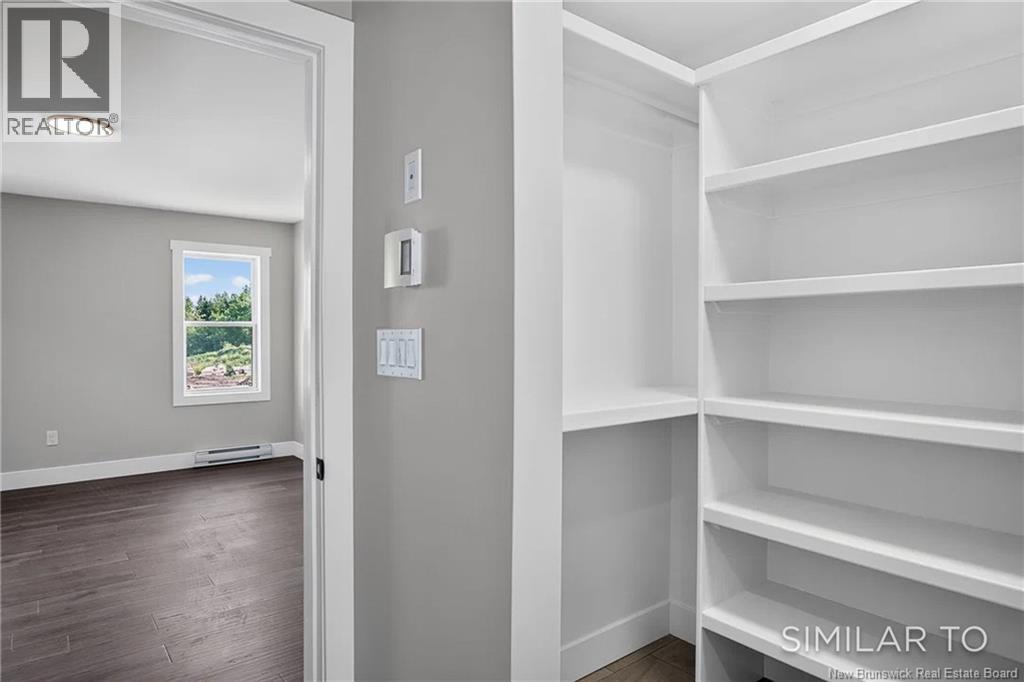 12 Bellbottom Way - 24