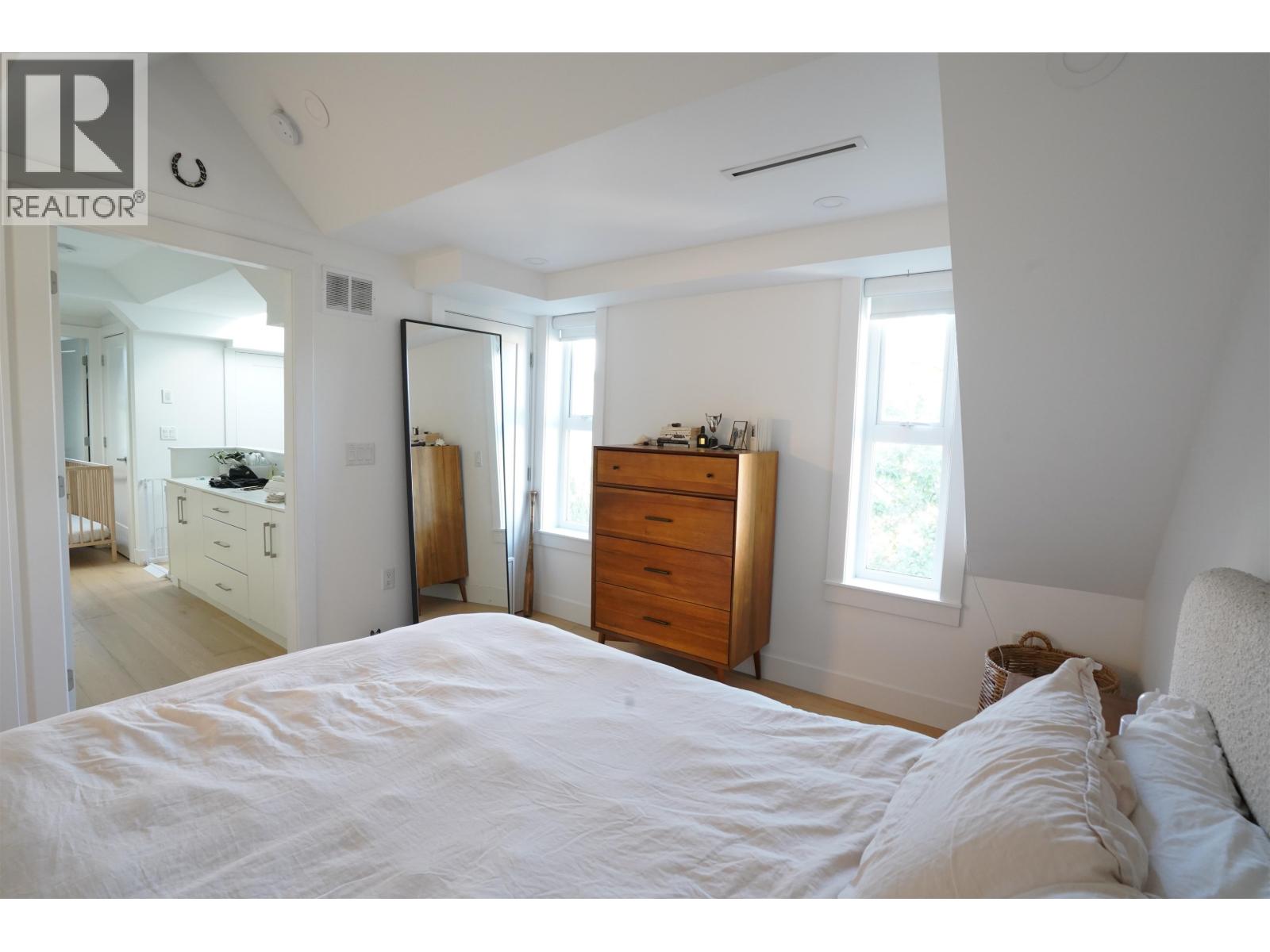 2 Bed, 2 Bath House for Sale in Vancouver – 1025 KEEFER STREET, Vancouver – MLS# R3146585 - Image 28