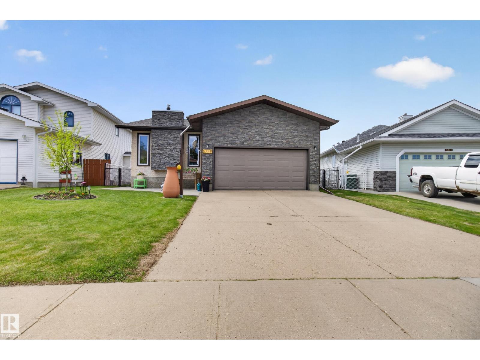 5329 65 St - 2