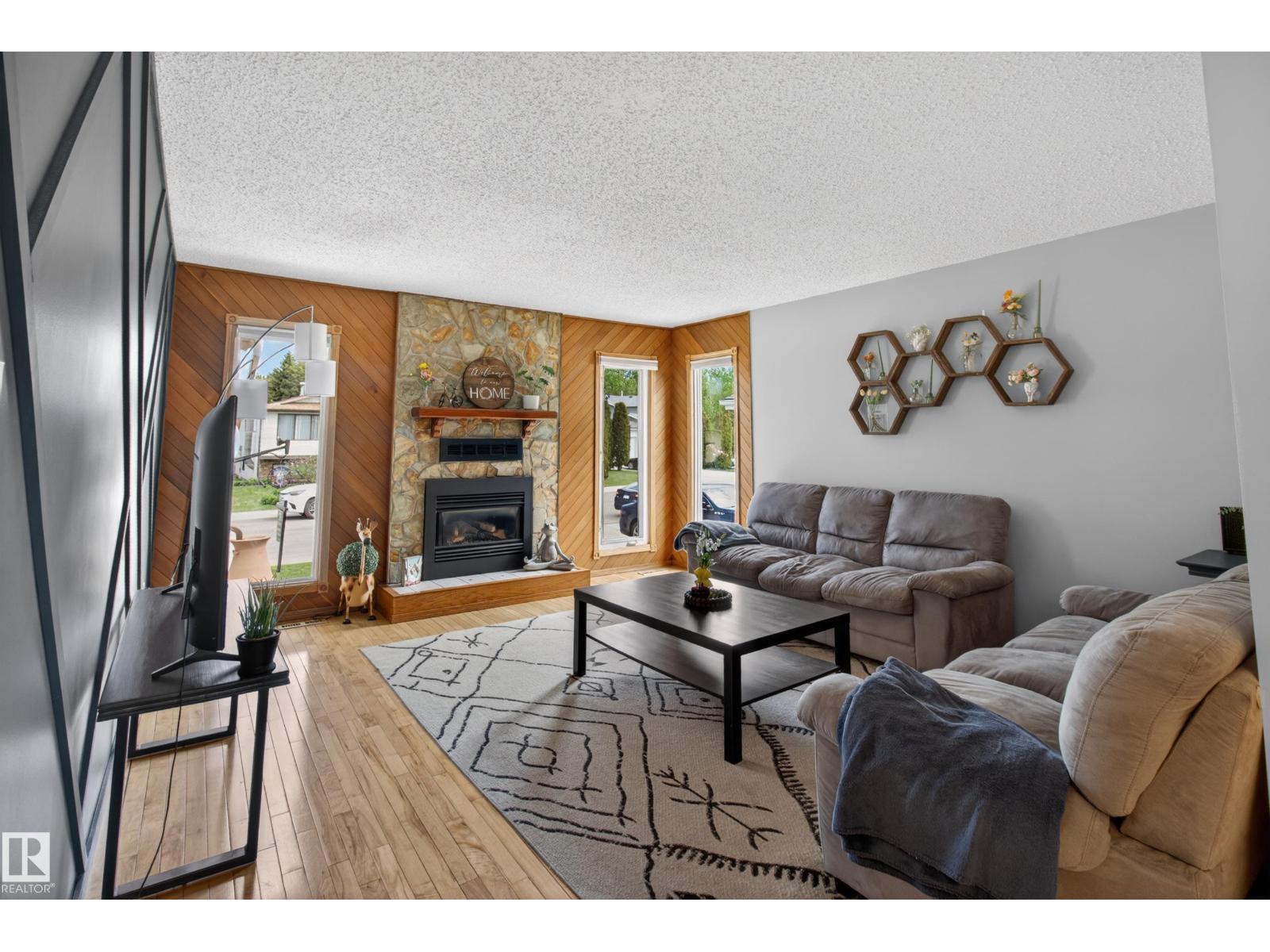 5329 65 St - 6