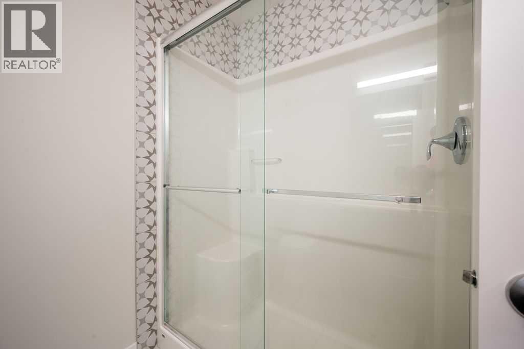 146 Alpine Drive SW - 36