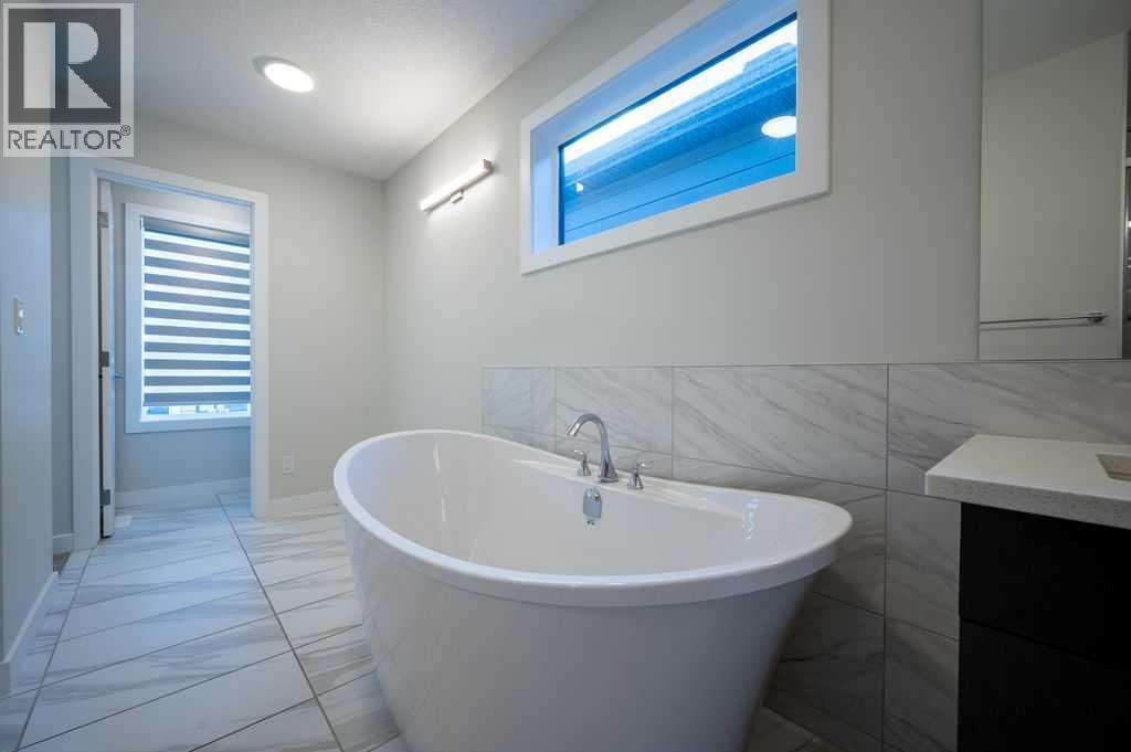 146 Alpine Drive SW - 43