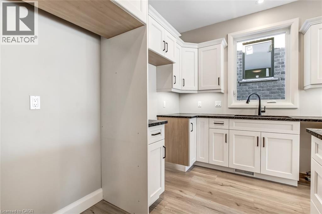 2-bedroom home for sale at 51 NORFOLK Street, Waterford ON · photo 9 of 26