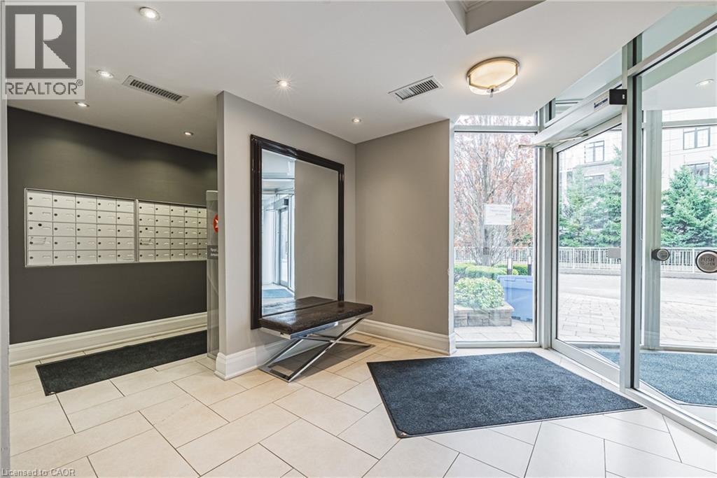 #312 125 WILSON Street W - 4