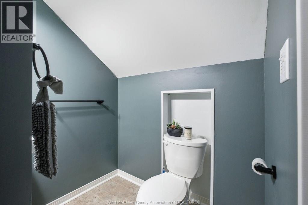 1030 CAMPBELL AVENUE - 16