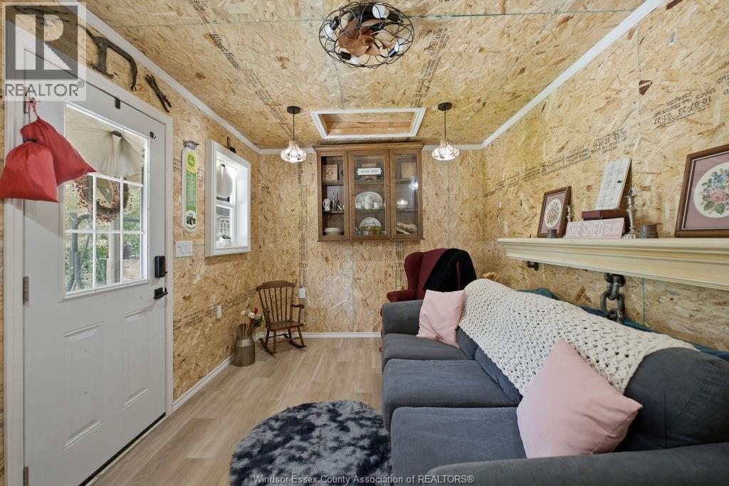 1030 CAMPBELL AVENUE - 25