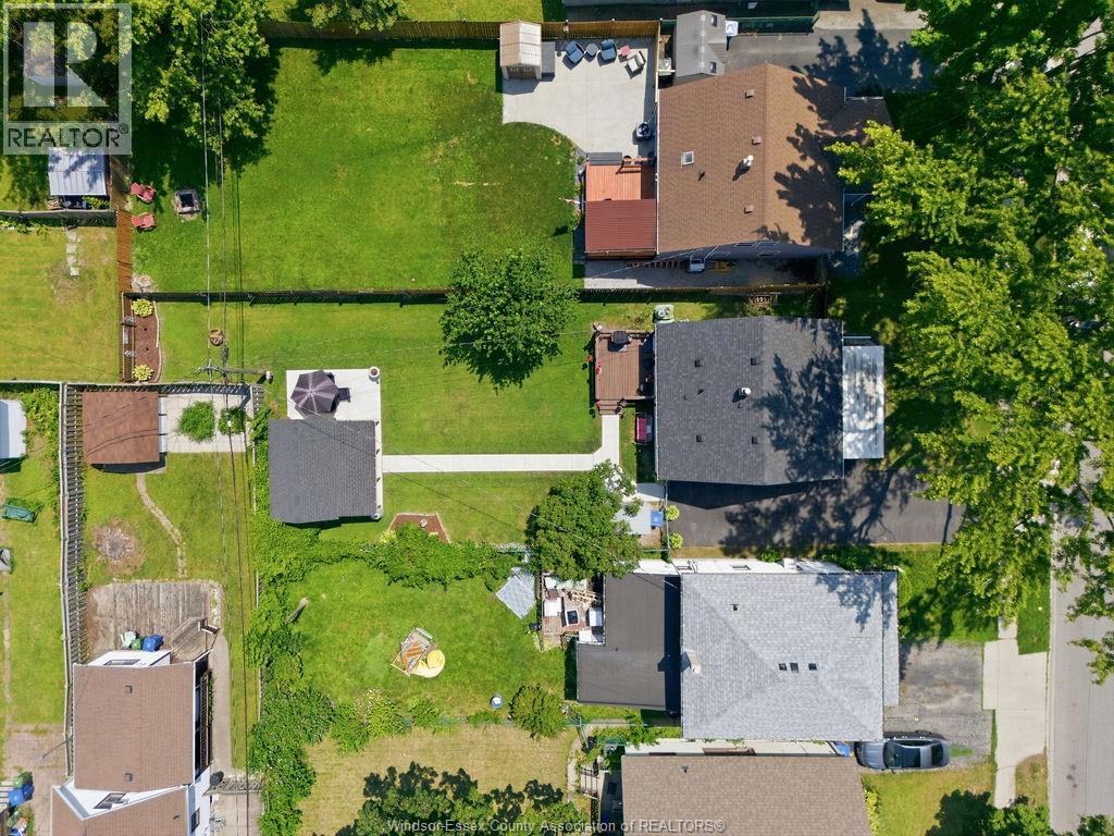 1030 CAMPBELL AVENUE - 32