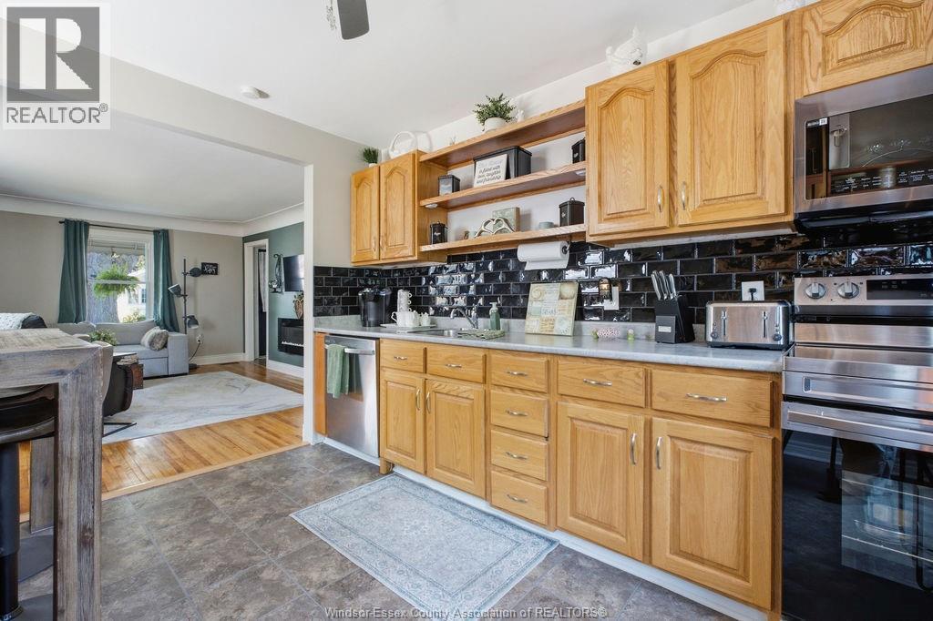 1030 CAMPBELL AVENUE - 6