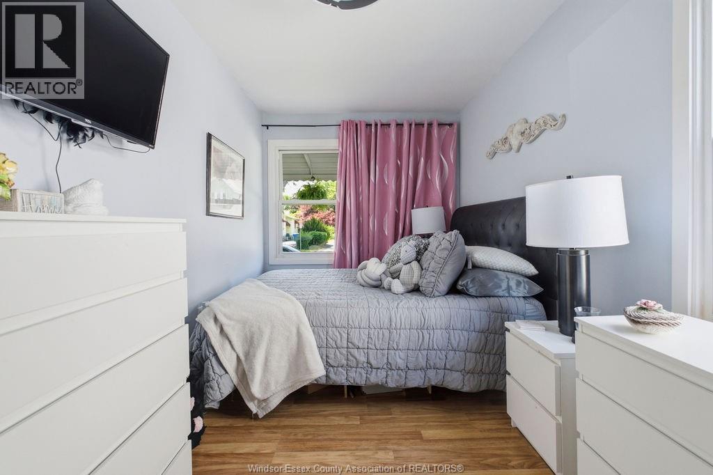 1030 CAMPBELL AVENUE - 8
