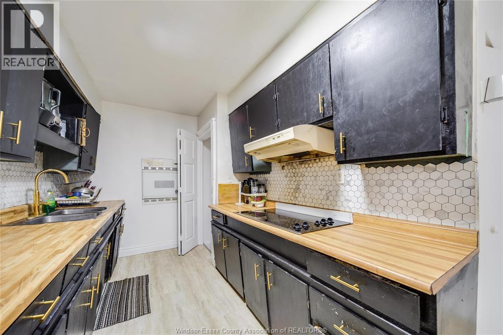 2605 ASKIN AVENUE - 12