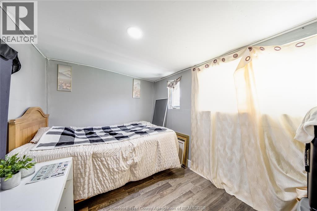 2605 ASKIN AVENUE - 21
