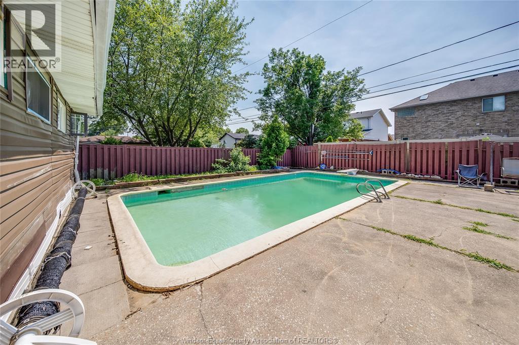 2605 ASKIN AVENUE - 32