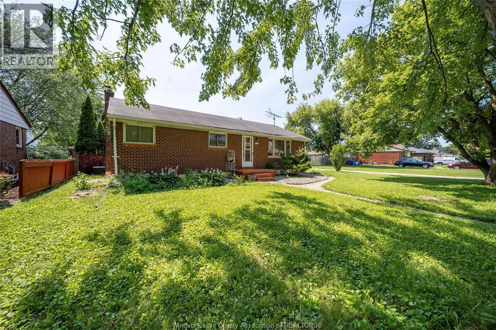 2605 ASKIN AVENUE - 38