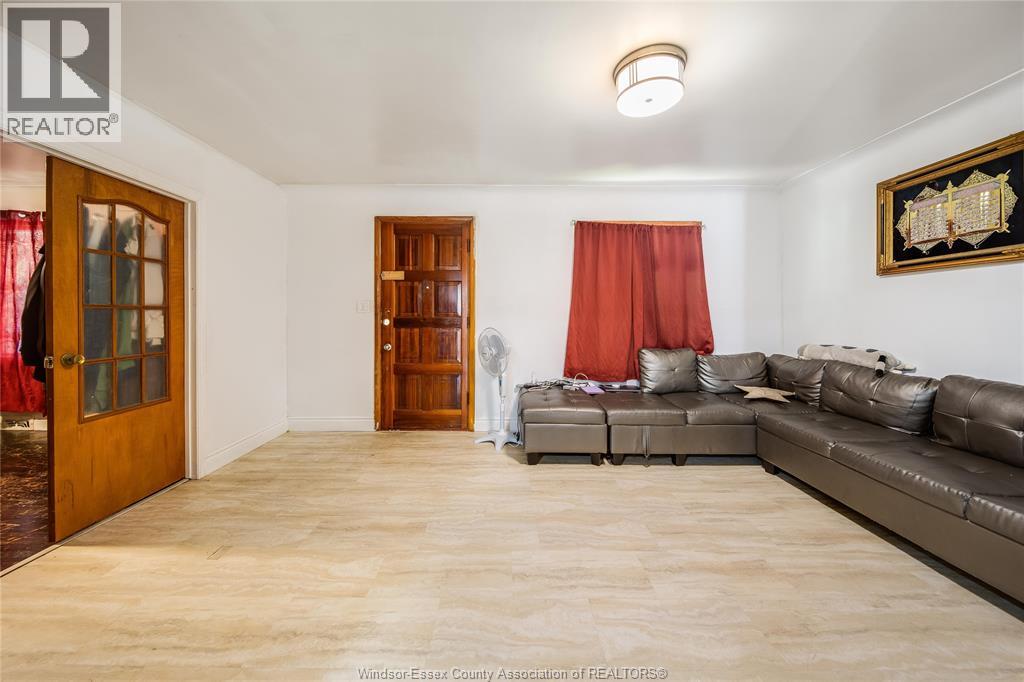 2605 ASKIN AVENUE - 5