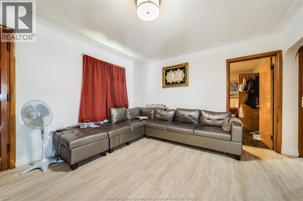 2605 ASKIN AVENUE - 6