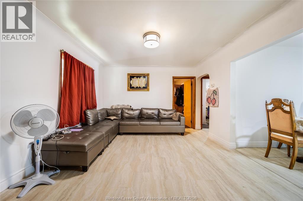 2605 ASKIN AVENUE - 7
