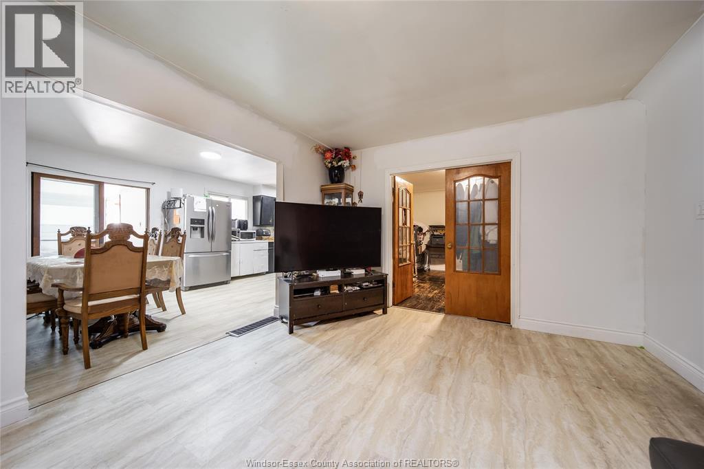 2605 ASKIN AVENUE - 8