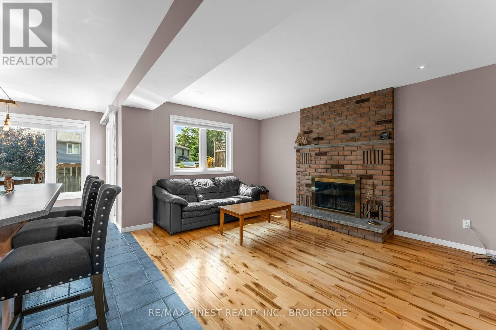 943 NEWHALL DRIVE - 10