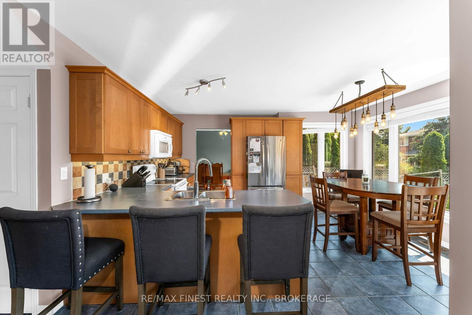 943 NEWHALL DRIVE - 14
