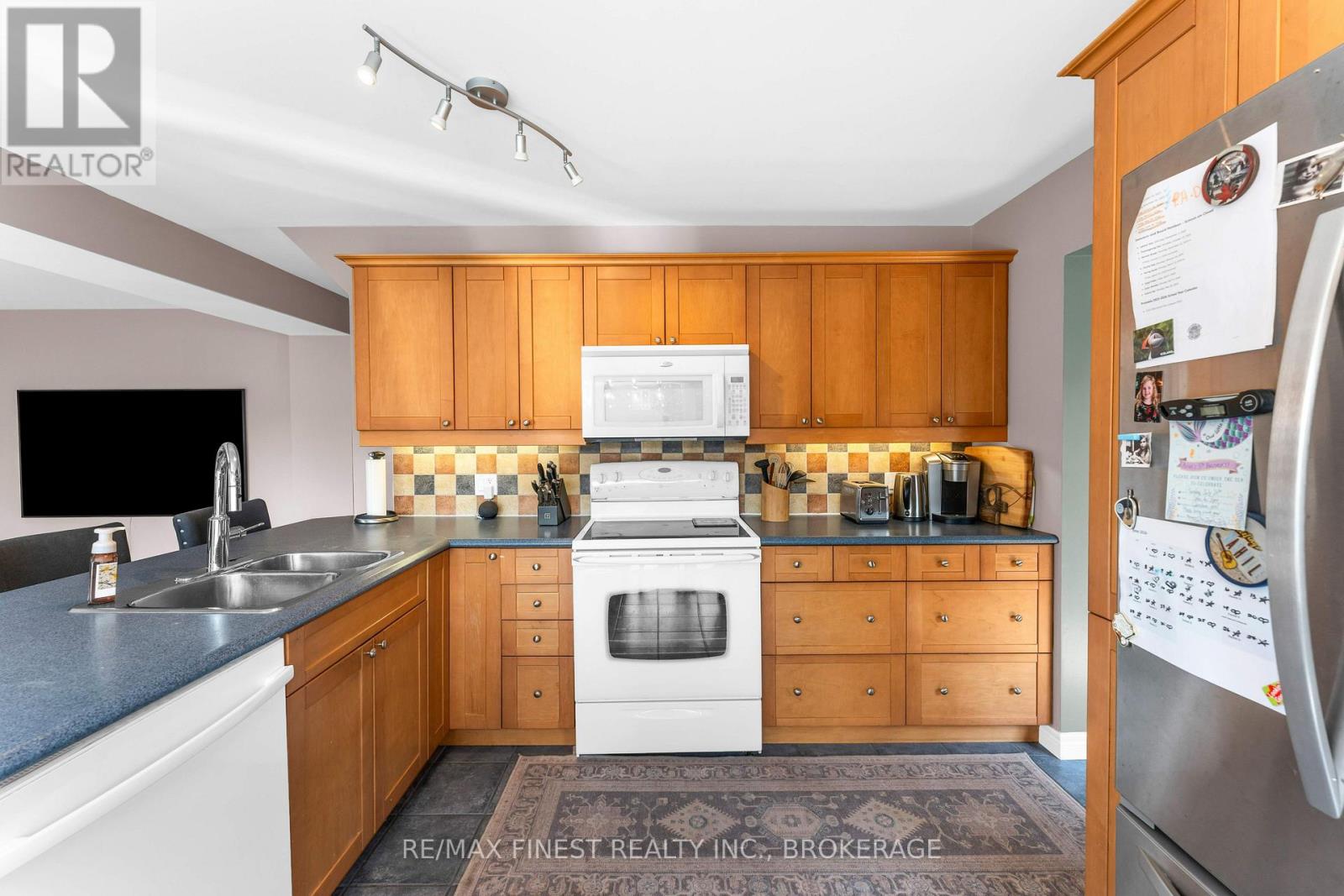 943 NEWHALL DRIVE - 15